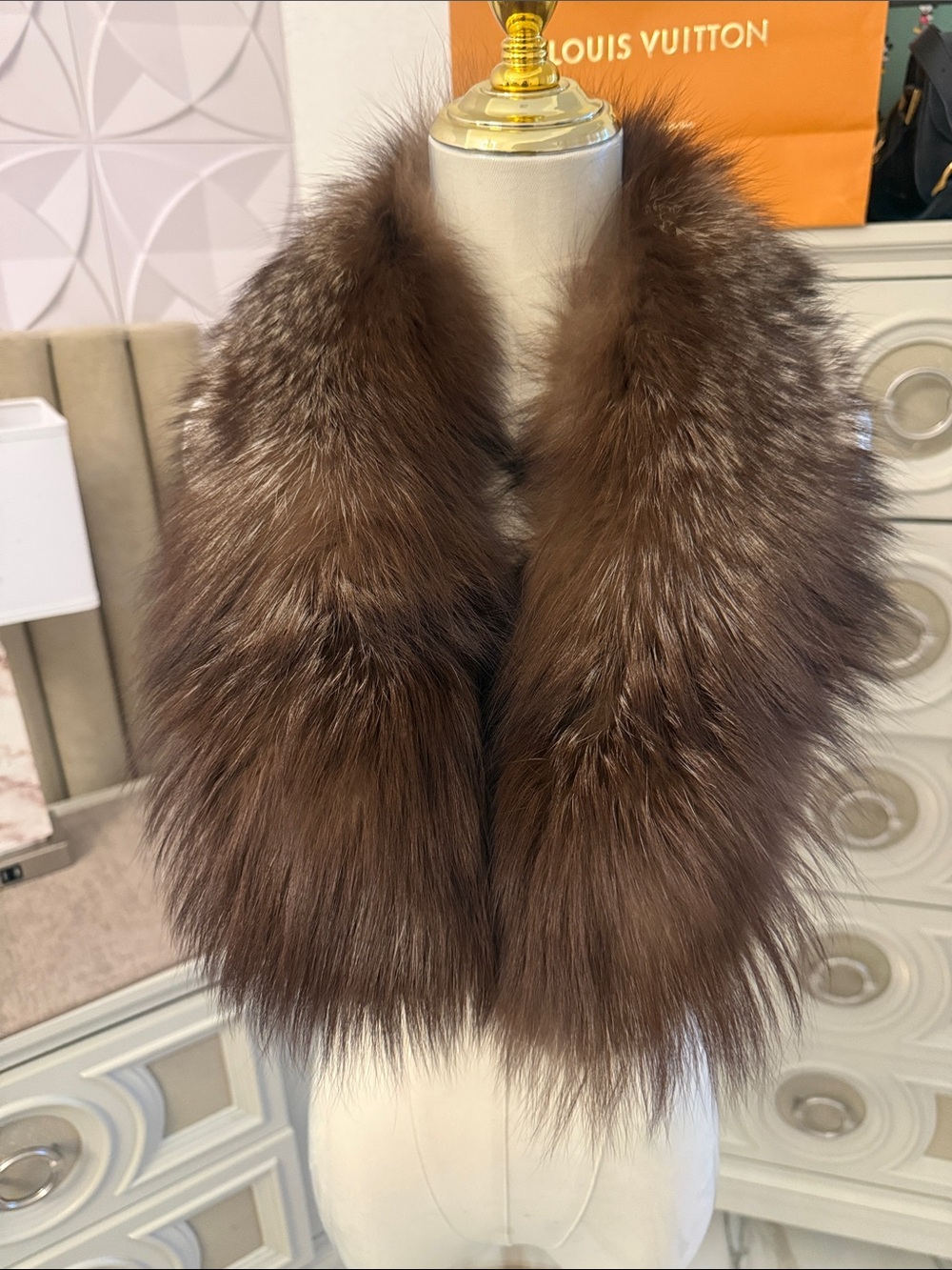 Silver fox fur clip on collar scarf